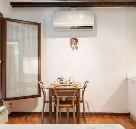 In San Marco Square 威尼斯